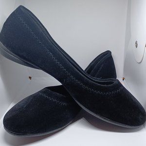 Cinak Black Felt Pointed Toe Ballet Flats (8)